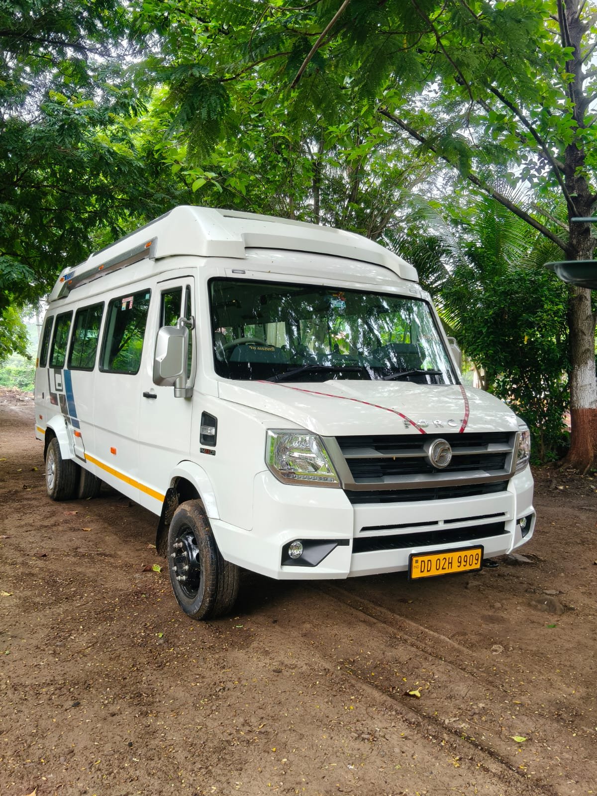 Somnath Tempo Traveller 12